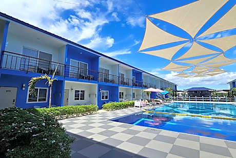 Casa Blu Hotel & Resort