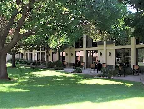 Lake Okoboji Resort and Conference Center