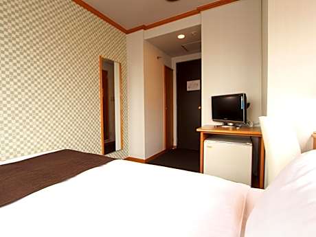 Semi Double Room - Smoking