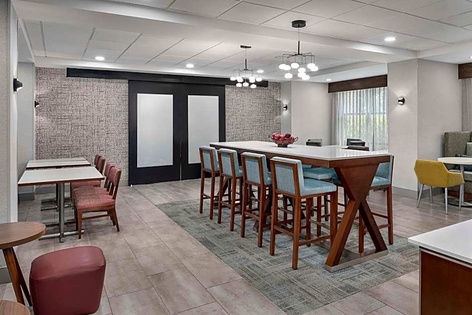 Hampton Inn By Hilton Birmingham I-65/Lakeshore Dr