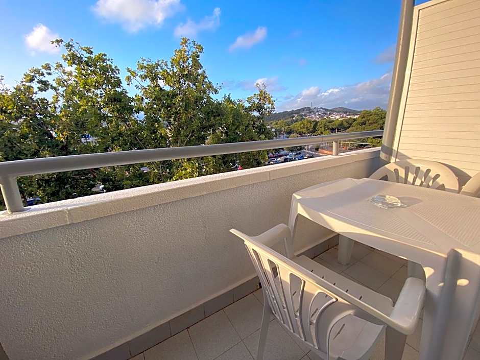 Hotel Apartamentos Solimar