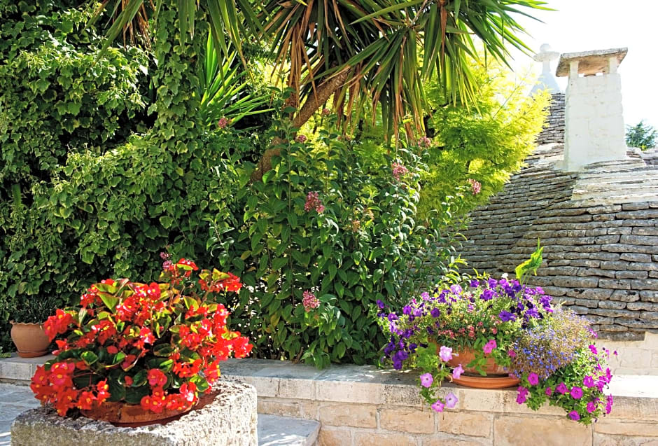 Trullo Giardino Fiorito