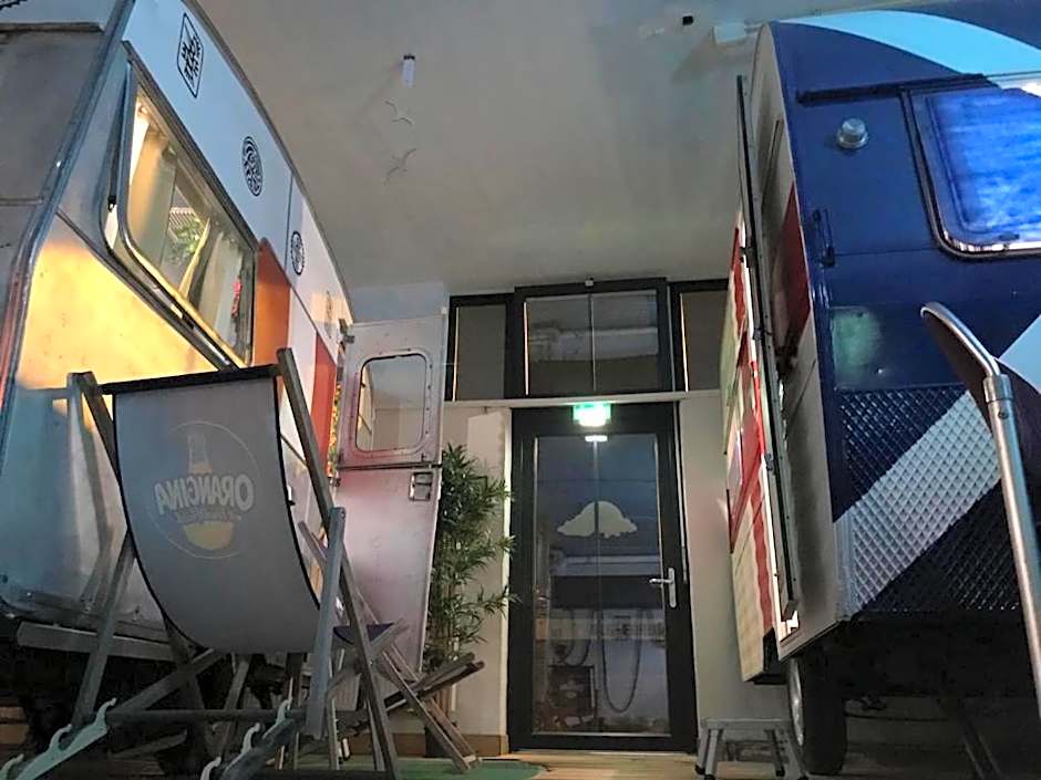 HafenTraum IndoorCampingHostel