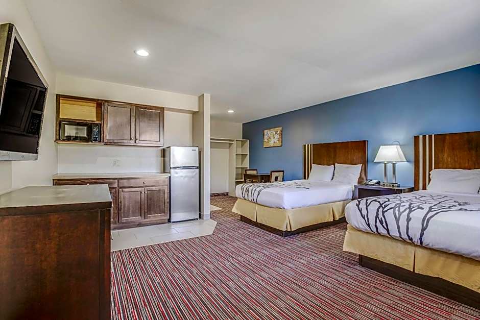 Econo Lodge Inn & Suites Enid South