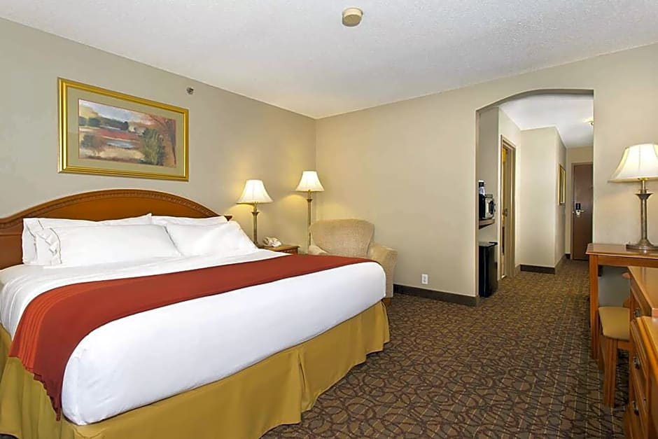 Days Inn & Suites by Wyndham La Crosse-Onalaska