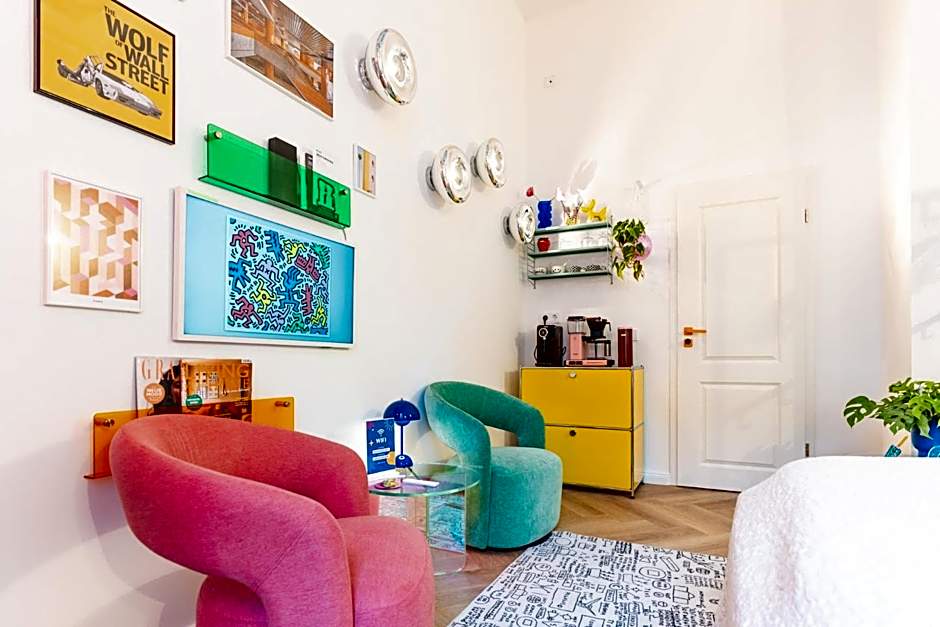 RetroPop Design Apartment , Designerzimmer für je 2 Personen, Top Lage, WIFI