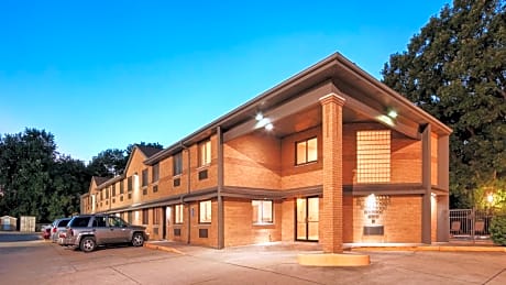 Best Western Riverside Inn