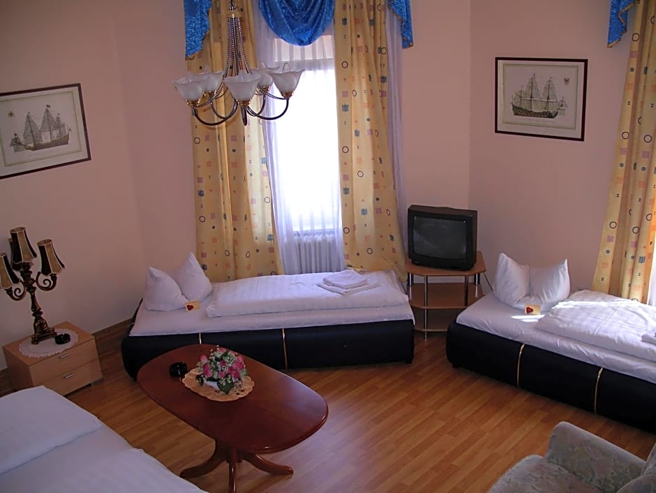 Hotel garni Djaran