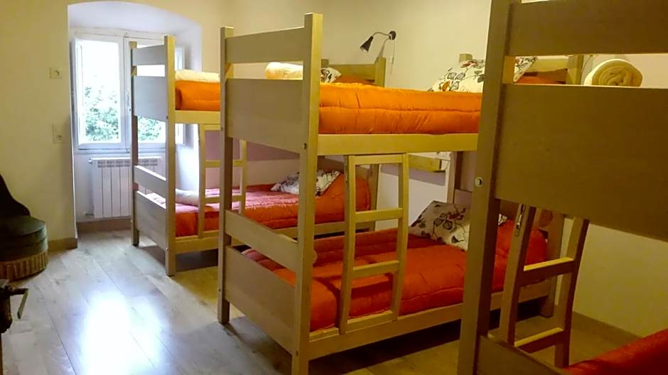 La Figal de Xugabolos, Salas