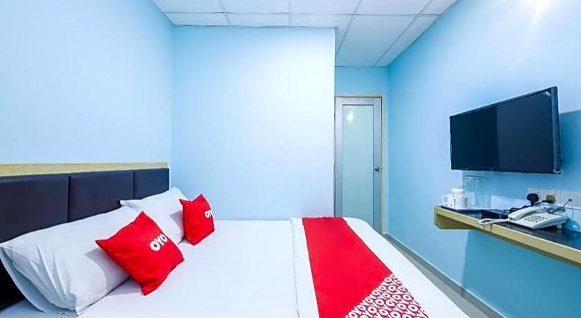 OYO 89842 Hotel 22, Northport