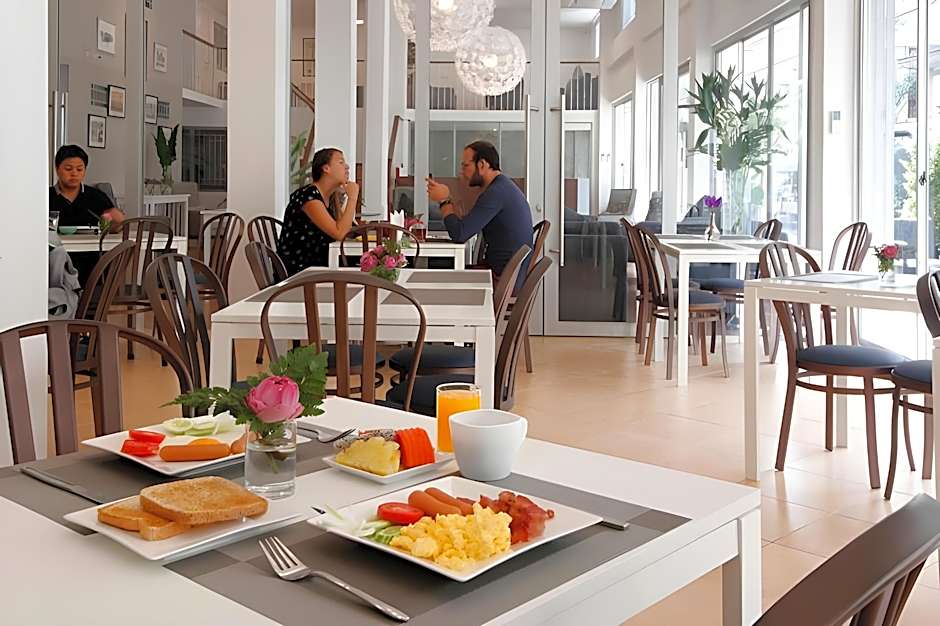 Ratchadamnoen Residence