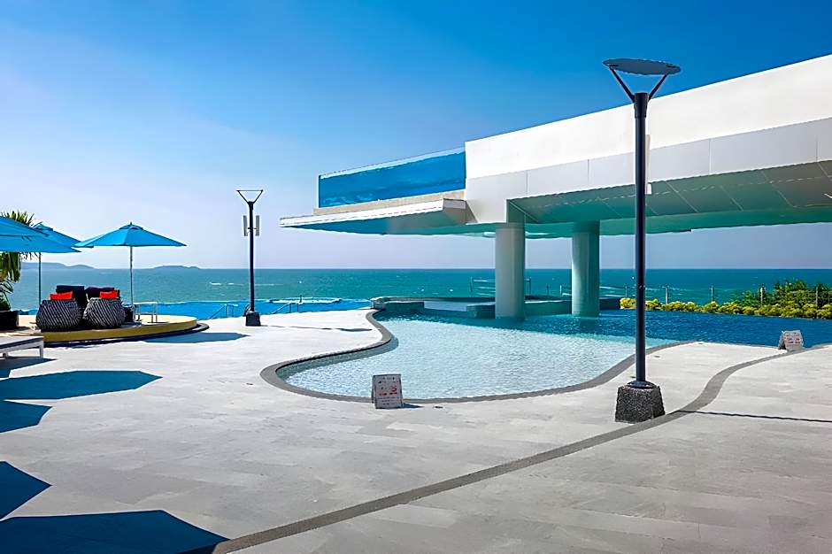 Royal Cliff Beach Hotel