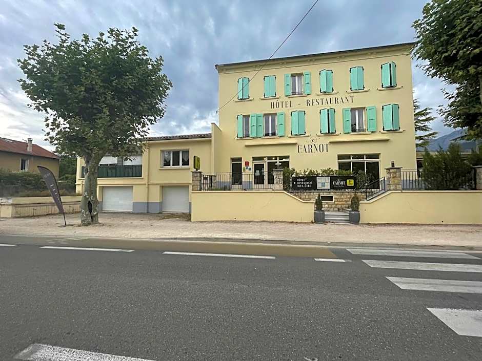 Foto 1 av 50 av Logis Hotel & Restaurant Le Carnot