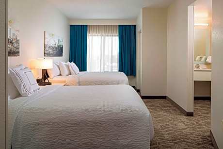 Suite, 2 Double Beds (Mobility/Hearing Accessible, Tub)