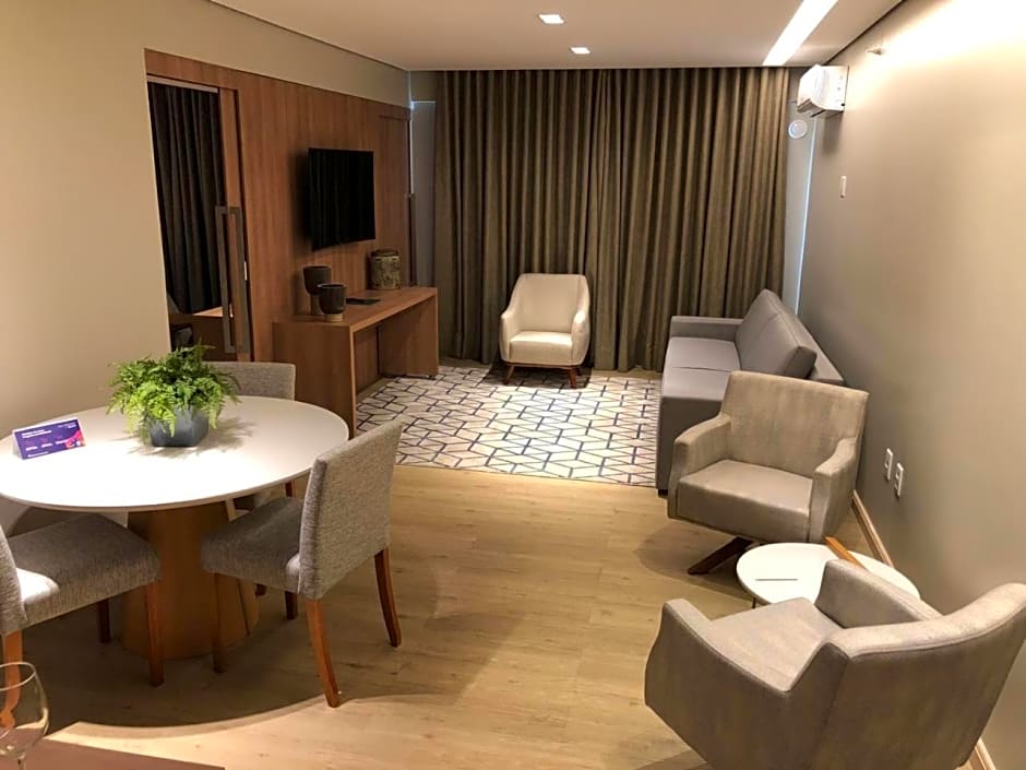Dubai Suites