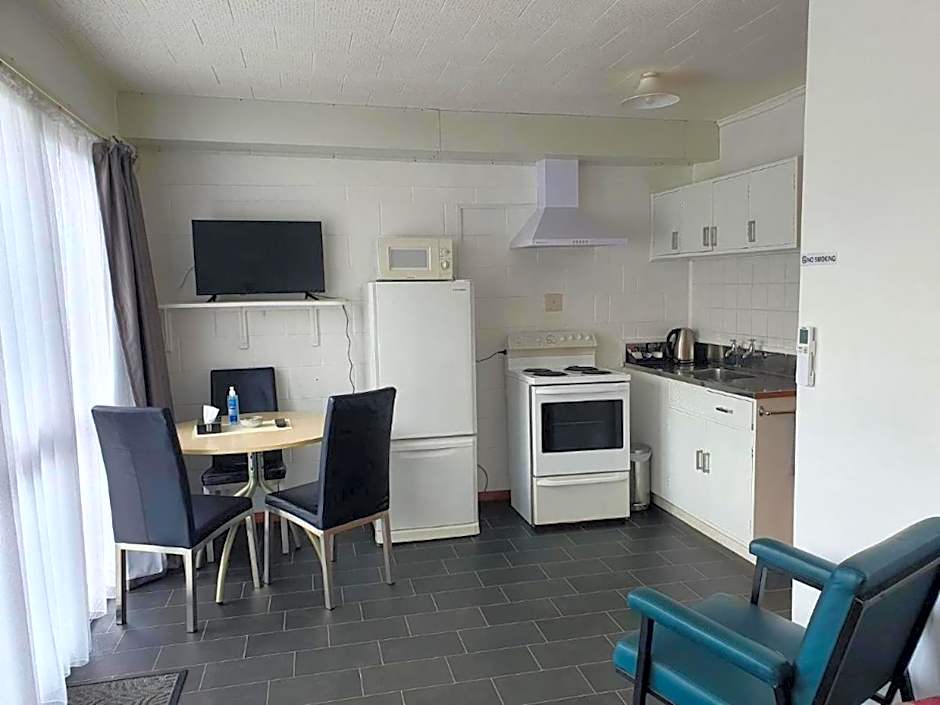 Brooklyne Motel Sanson