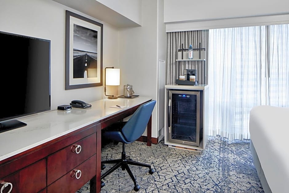 Sheraton Indianapolis Hotel at Keystone Crossing