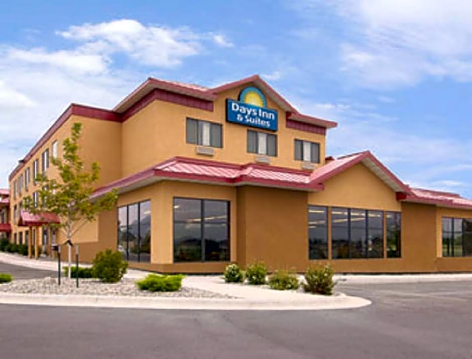 Days Inn & Suites by Wyndham Bozeman