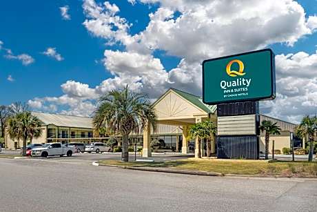 Quality Inn & Suites Near Lake Eufaula
