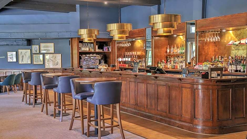 Thatchers Hotel