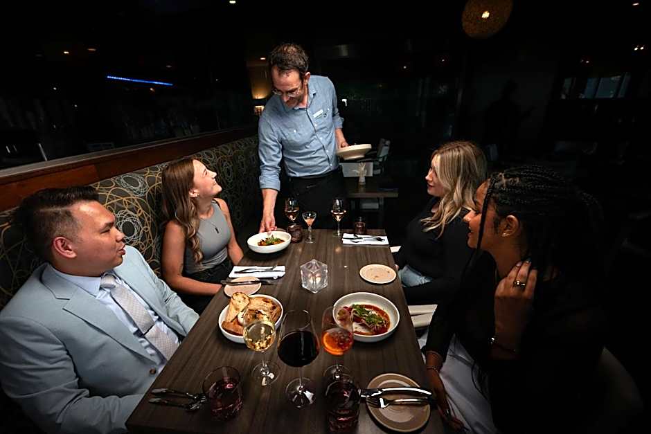 Delta Hotels by Marriott Kingston Waterfront