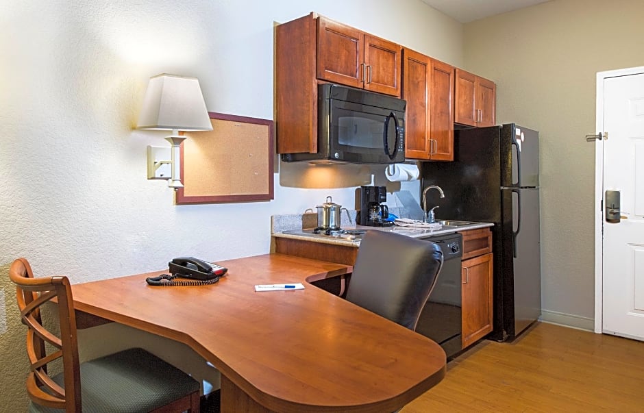 Candlewood Suites Macon By IHG