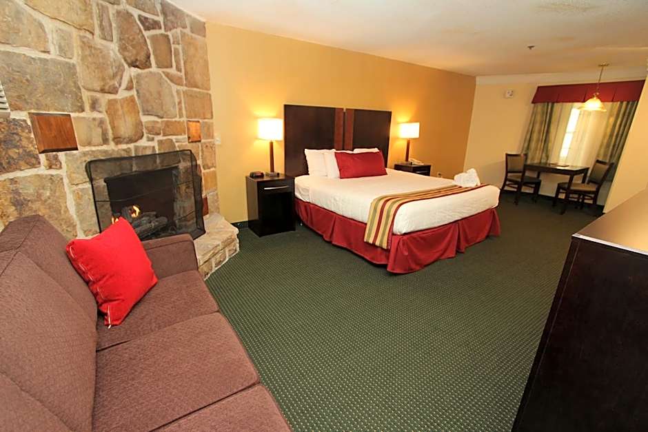 Black Bear Inn & Suites