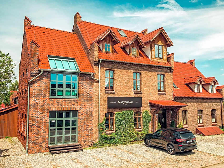 Stara Szkoła Boutique Hotel