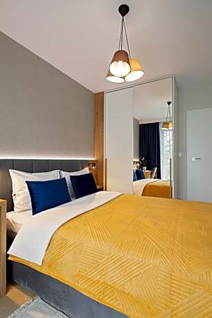 One-Bedroom Apartment with Balcony