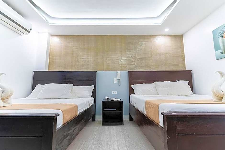 Spotlight Hotel near Hundred Islands Wharf