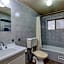Hamilton Hume Motor Inn