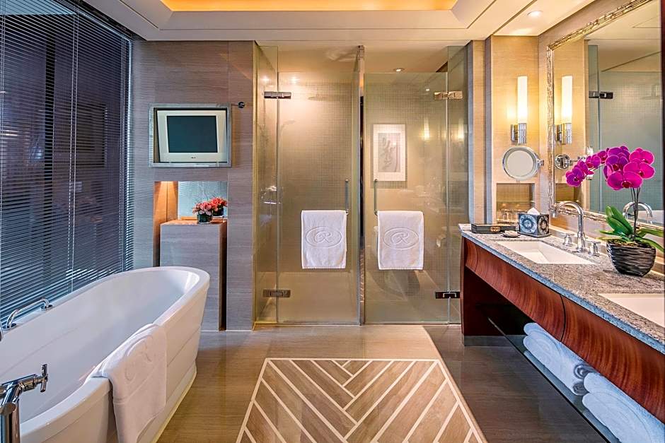 Zdjęcie 1 z 2 — Club 2 Twin Beds Suite