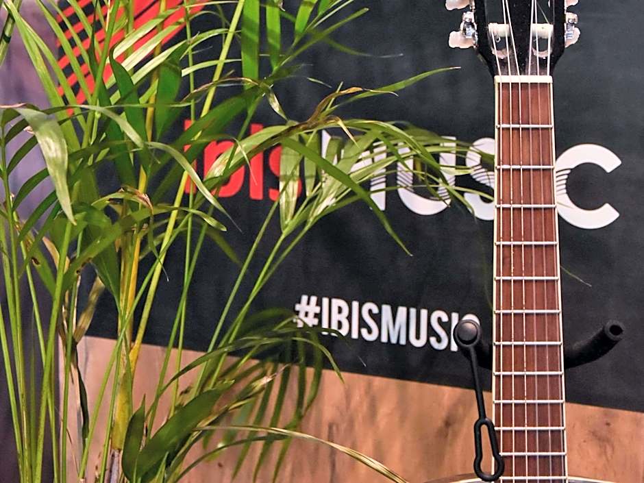 ibis Sens