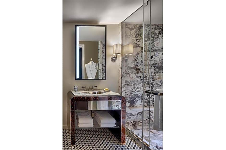The Carlyle, A Rosewood Hotel