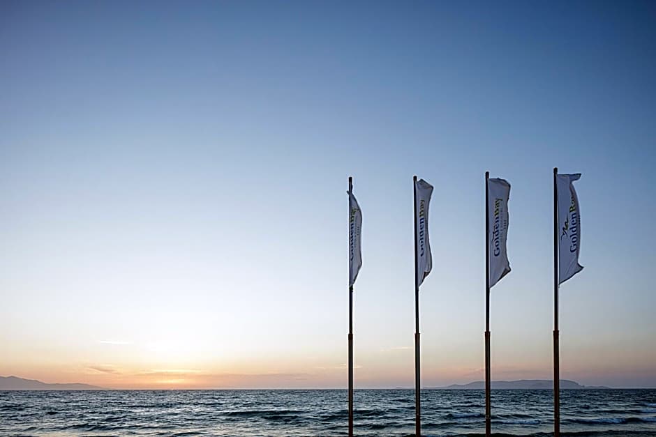 Golden Bay Boutique Hotel & Bungalows