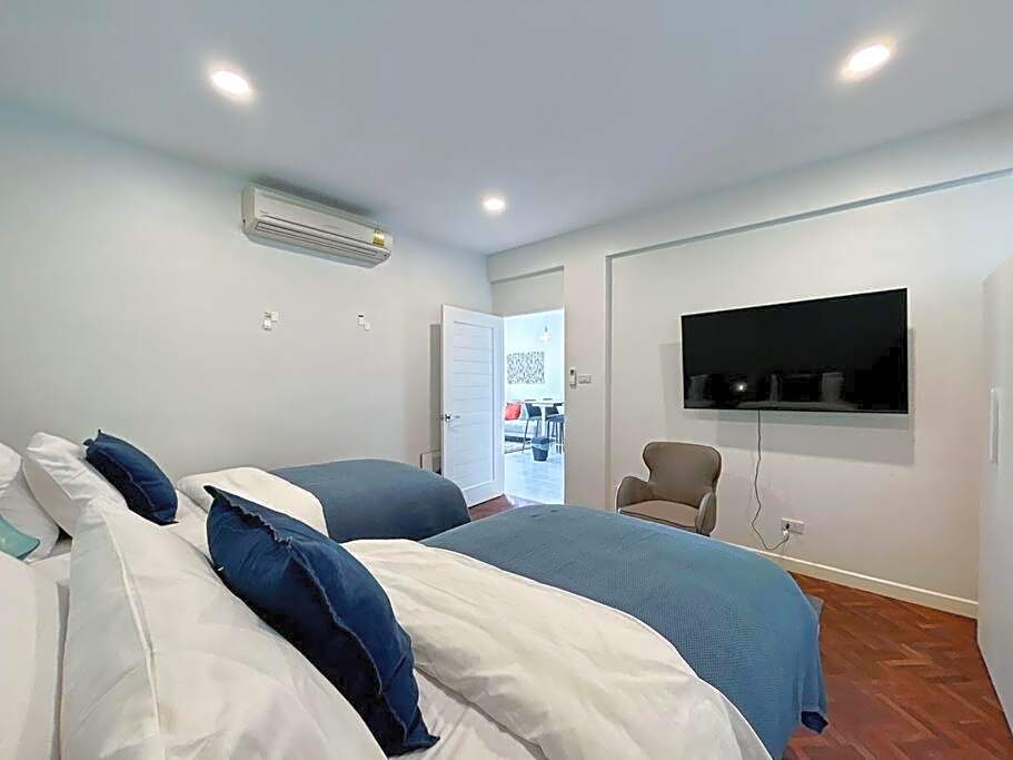 Seaview 2 bed in the heart of Hua Hin - BP2