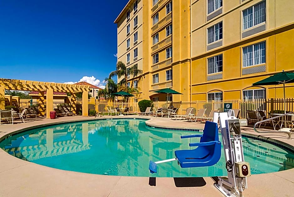 La Quinta Inn & Suites by Wyndham Phoenix Mesa West