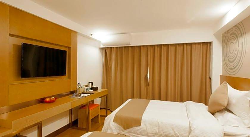 GreenTree Inn Jinzhong Pingyao City South Railway Station Express Hotel