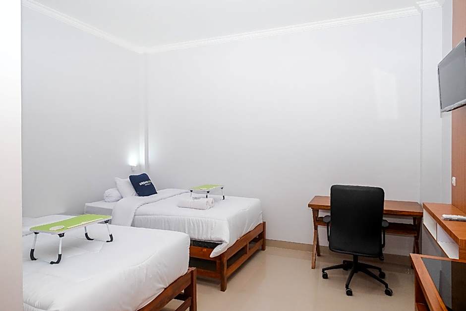 Urbanview Syariah Loji Arum Stasiun Klaten by RedDoorz