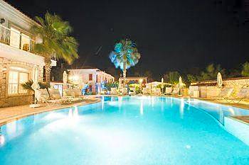 Alaroof Hotel