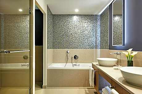 1 King Premium River View