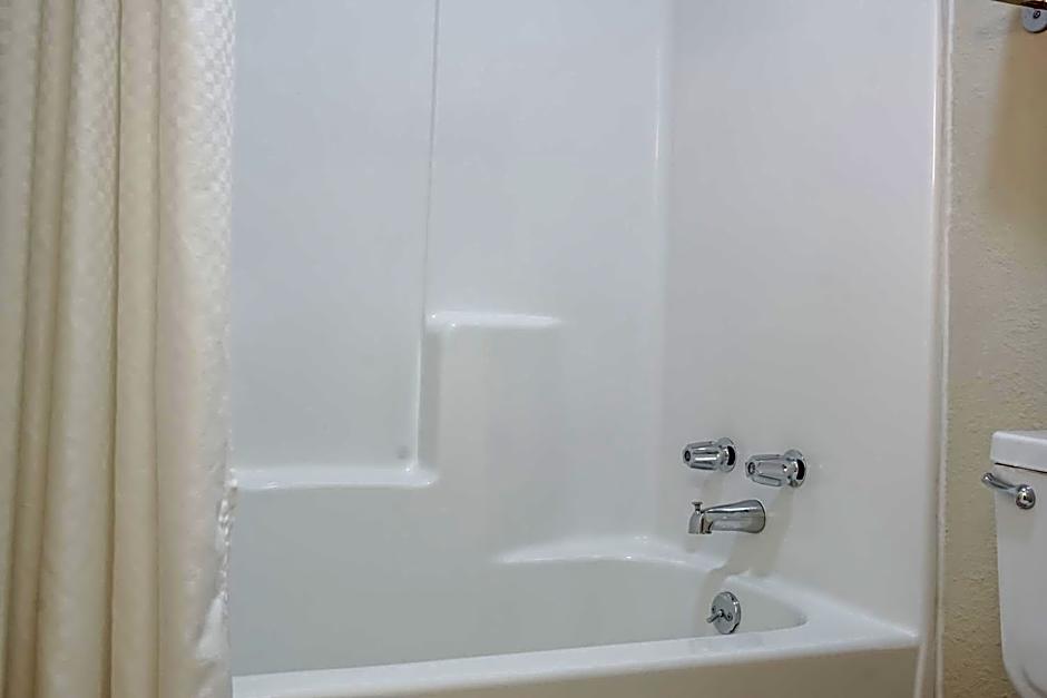 Days Inn by Wyndham Bastrop