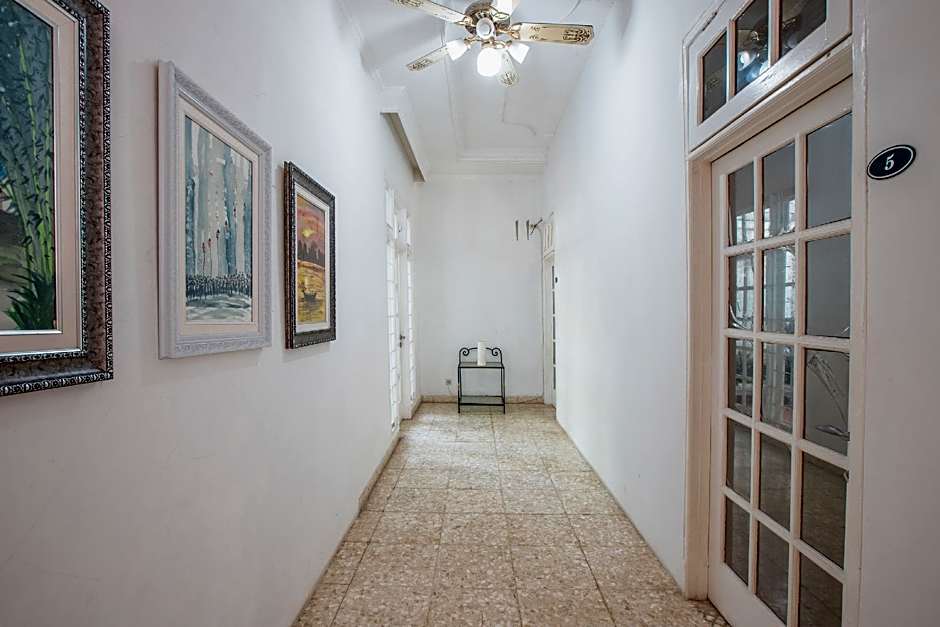 Capital O 332 Residence G17 Kemang