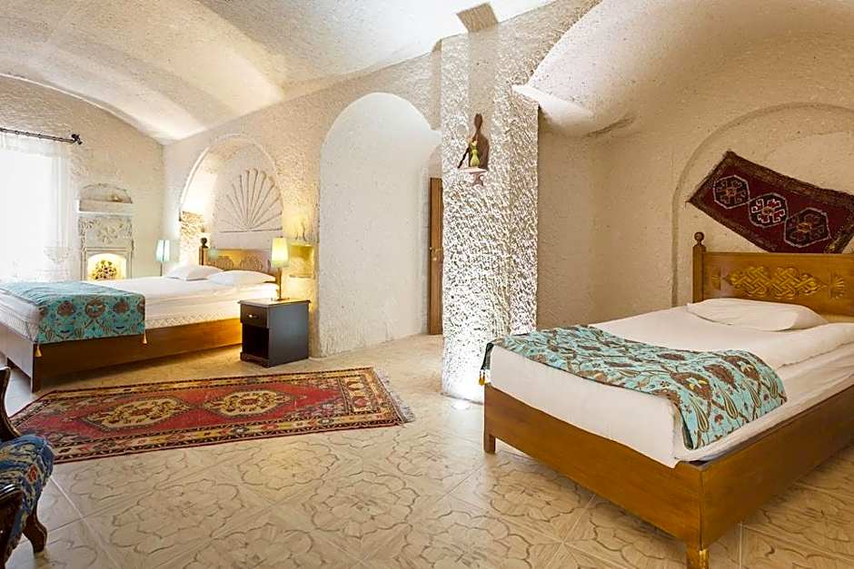 Hermes Cave Hotel