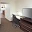Residence Inn by Marriott Kansas City Country Club Plaza