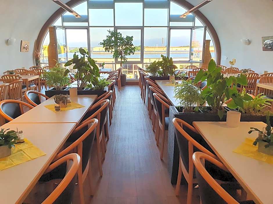 Hotel SunParc - SHUTTLE zum Europa-Park Rust 4km & Rulantica 2km