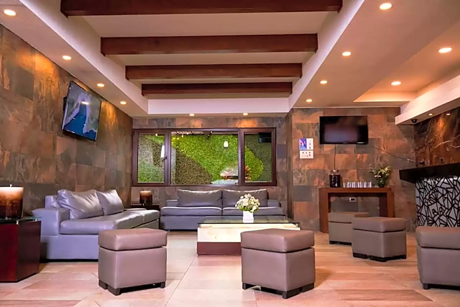 Loa Inn Business Centro Puebla
