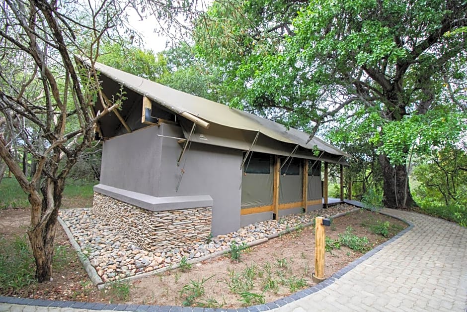 Little Africa Safari Lodge