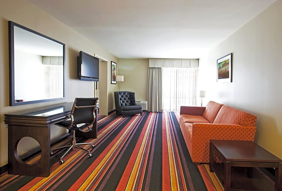 Clarion Hotel New Orleans - Airport & Conference Center