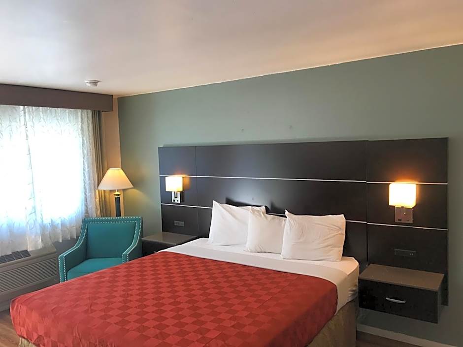 Olive Tree Inn & Suites